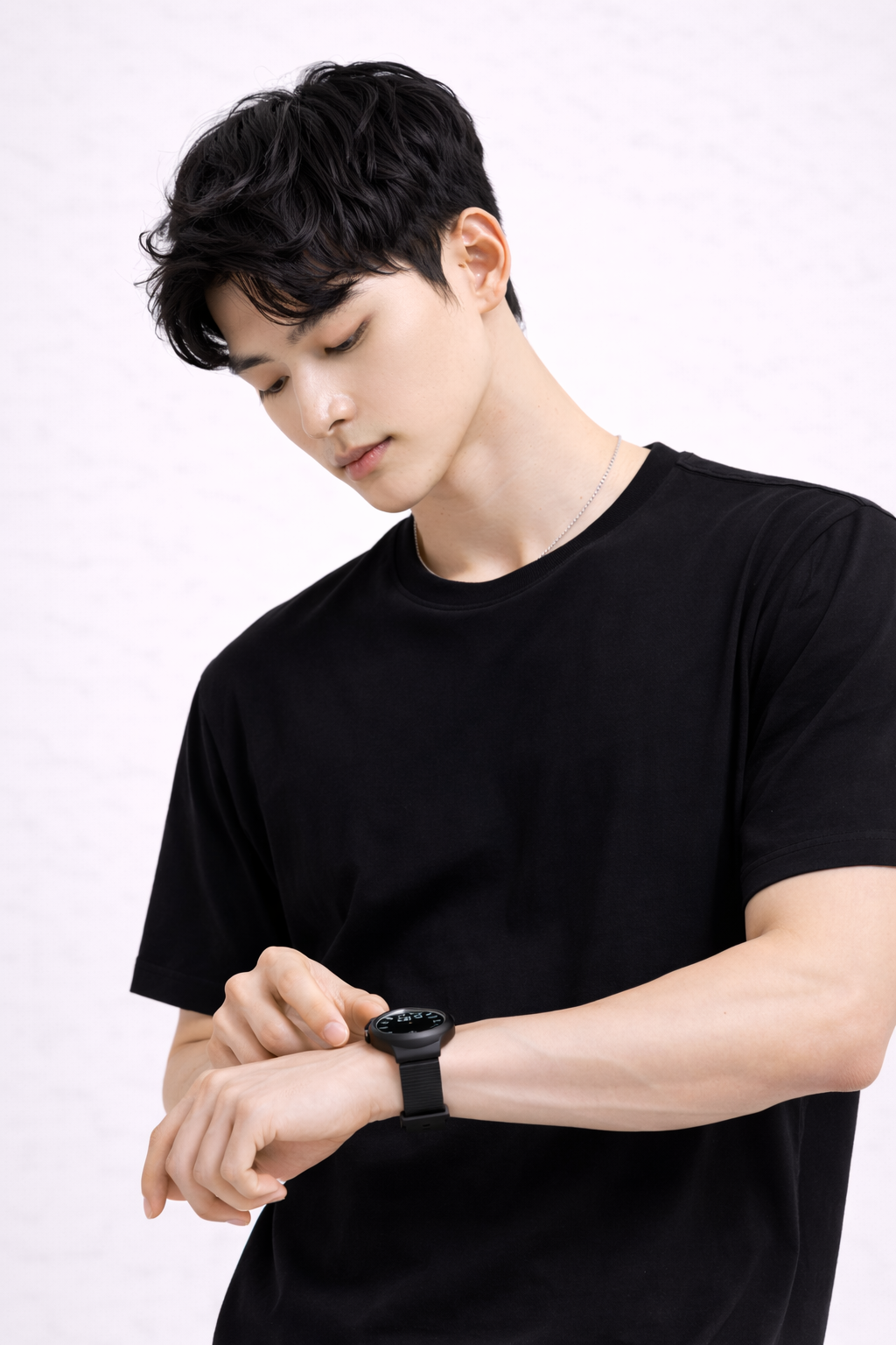 Fade-Resistant Black Unisex Classic Crew Cotton T-Shirt