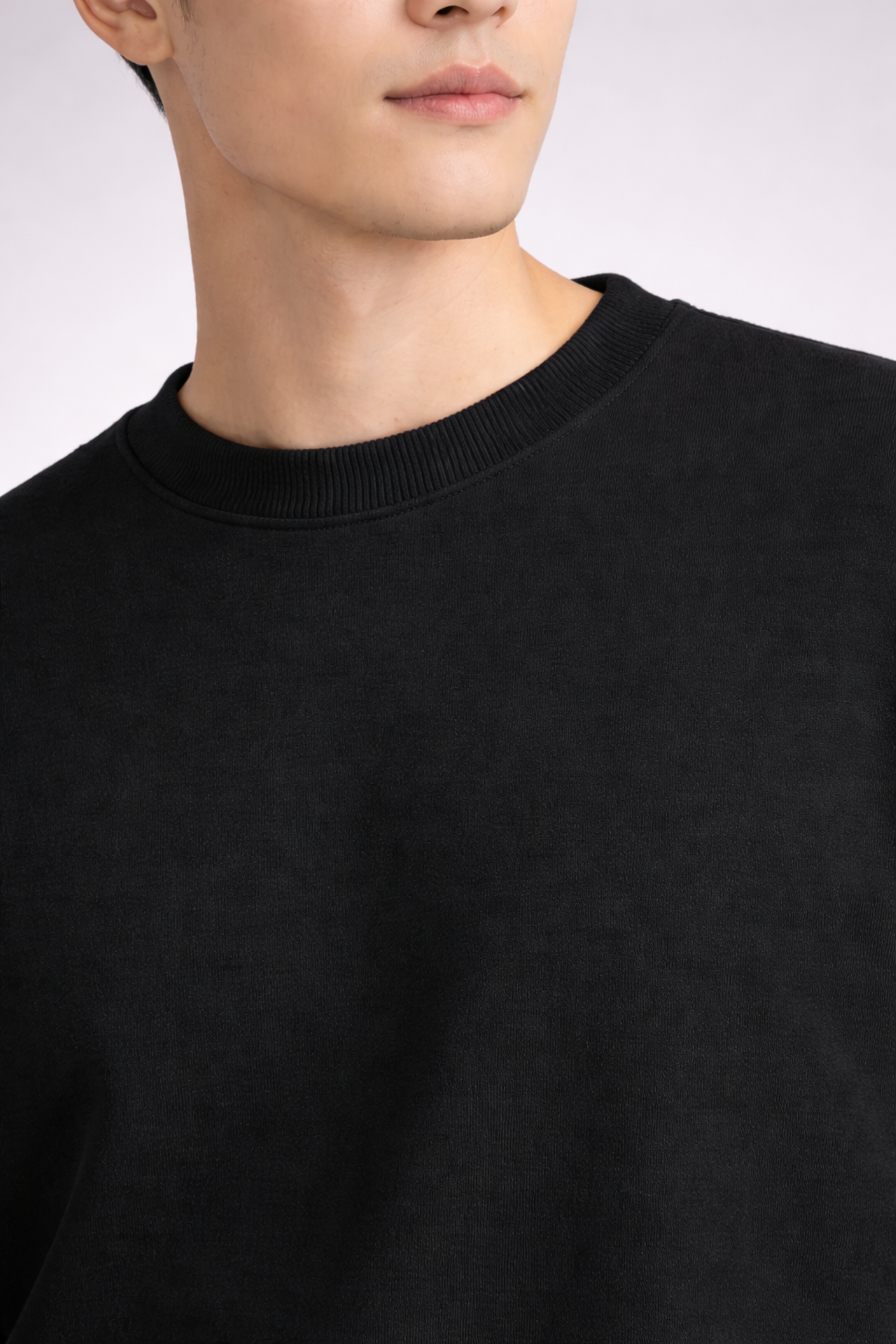 Fade-Resistant Black Men’s Fleece Sweatshirt